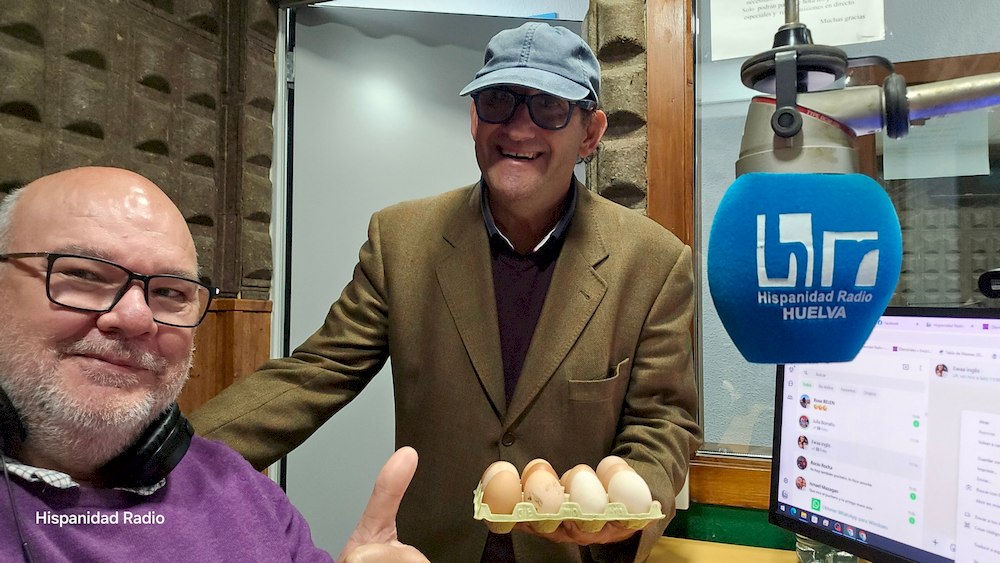 Anda que anda, ratitos con Titin Carvajal, que nos presenta su dos nuevos temas, sevillana y bolero,