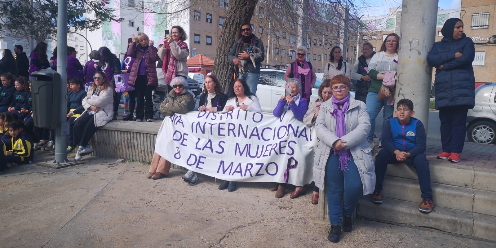 Día Internacional de las mujeres,reivindicaciones, marcha y lectura de Manifiesto desde el Distrito 5...en directo